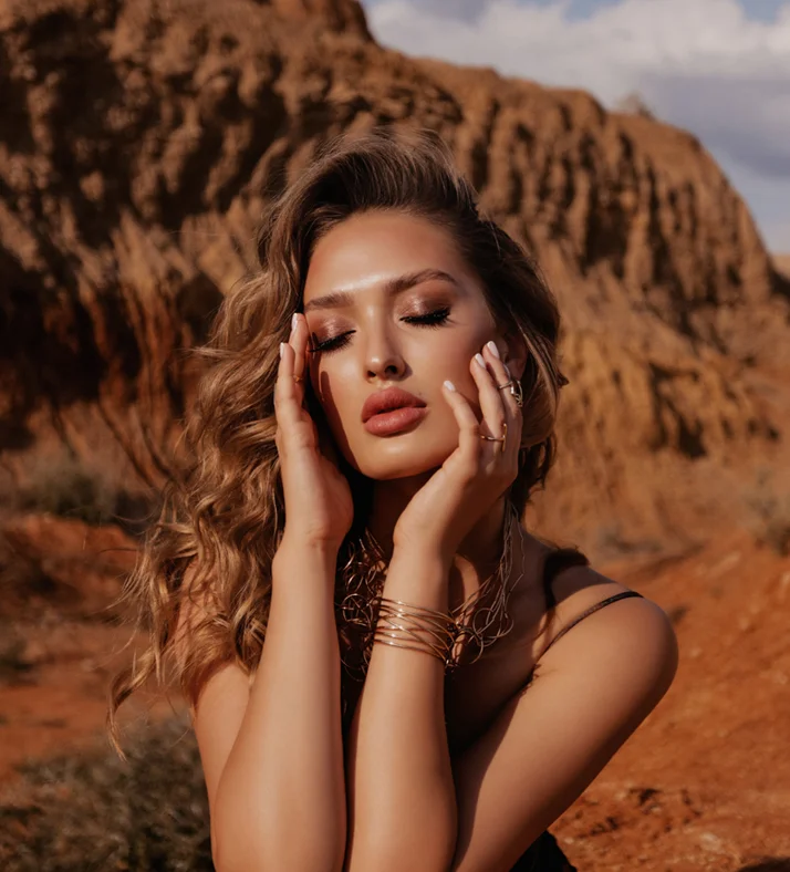 Woman in desert | lip fillers | Plastic Surgery Scottsdale